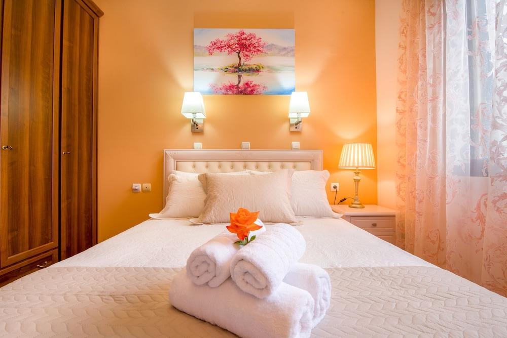 Casa Leone Suites Stalós Extérieur photo