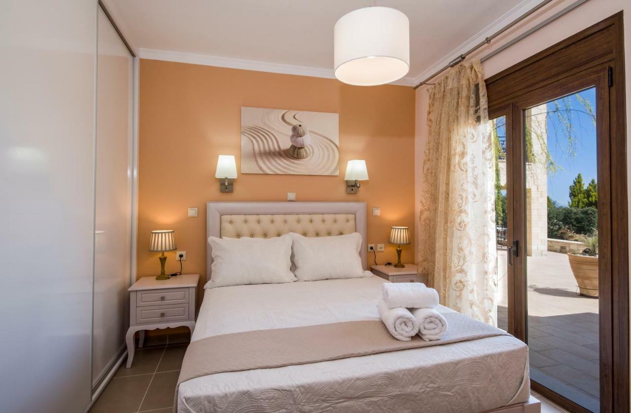 Casa Leone Suites Stalós Extérieur photo
