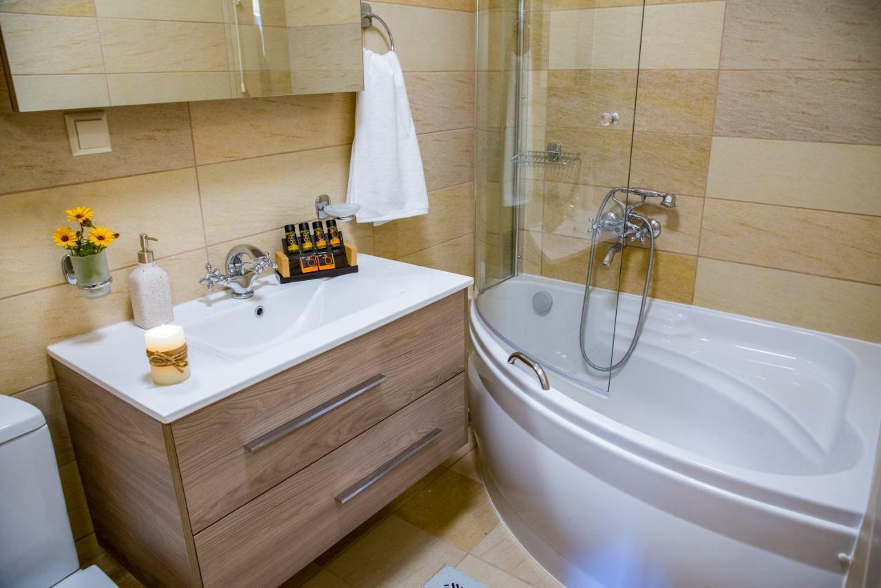 Casa Leone Suites Stalós Extérieur photo