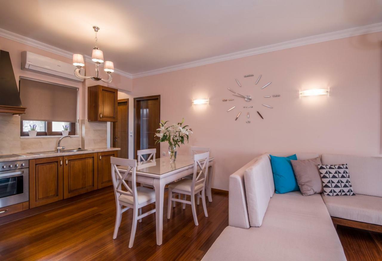 Casa Leone Suites Stalós Extérieur photo