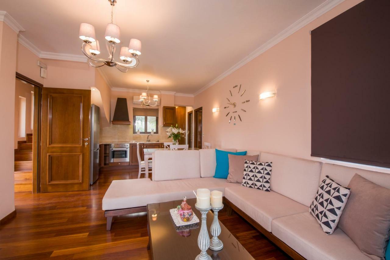 Casa Leone Suites Stalós Extérieur photo