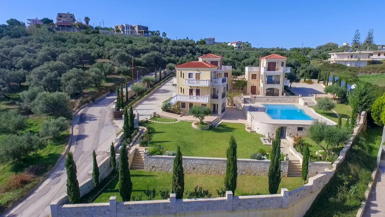 Casa Leone Suites Stalós Extérieur photo